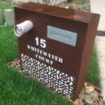 Custom mailbox design 1